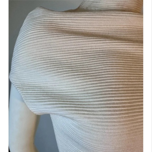 SOLD Alexander McQueen vintage wool top from SS 08 - Picture 4 of 7